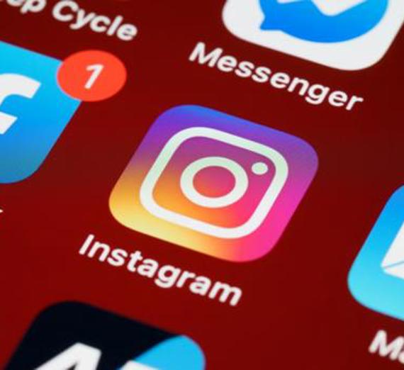 Mynd Av Facebook Notifikation Til Tidindaskriv